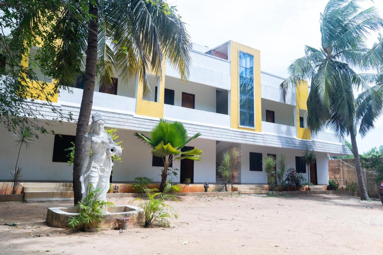 מלון מהבליפורם Dwaraka Residency מראה חיצוני תמונה