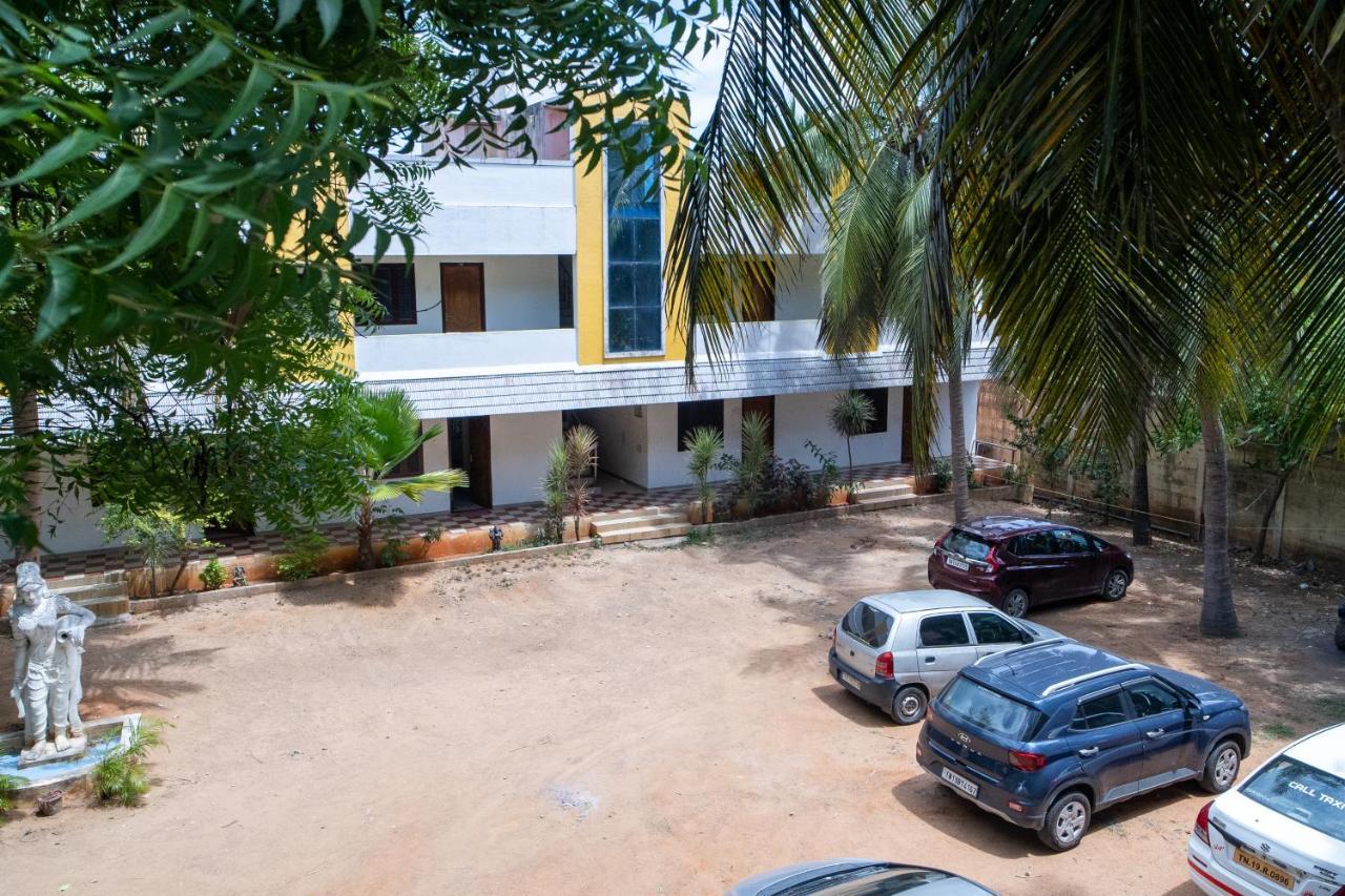 מלון מהבליפורם Dwaraka Residency מראה חיצוני תמונה