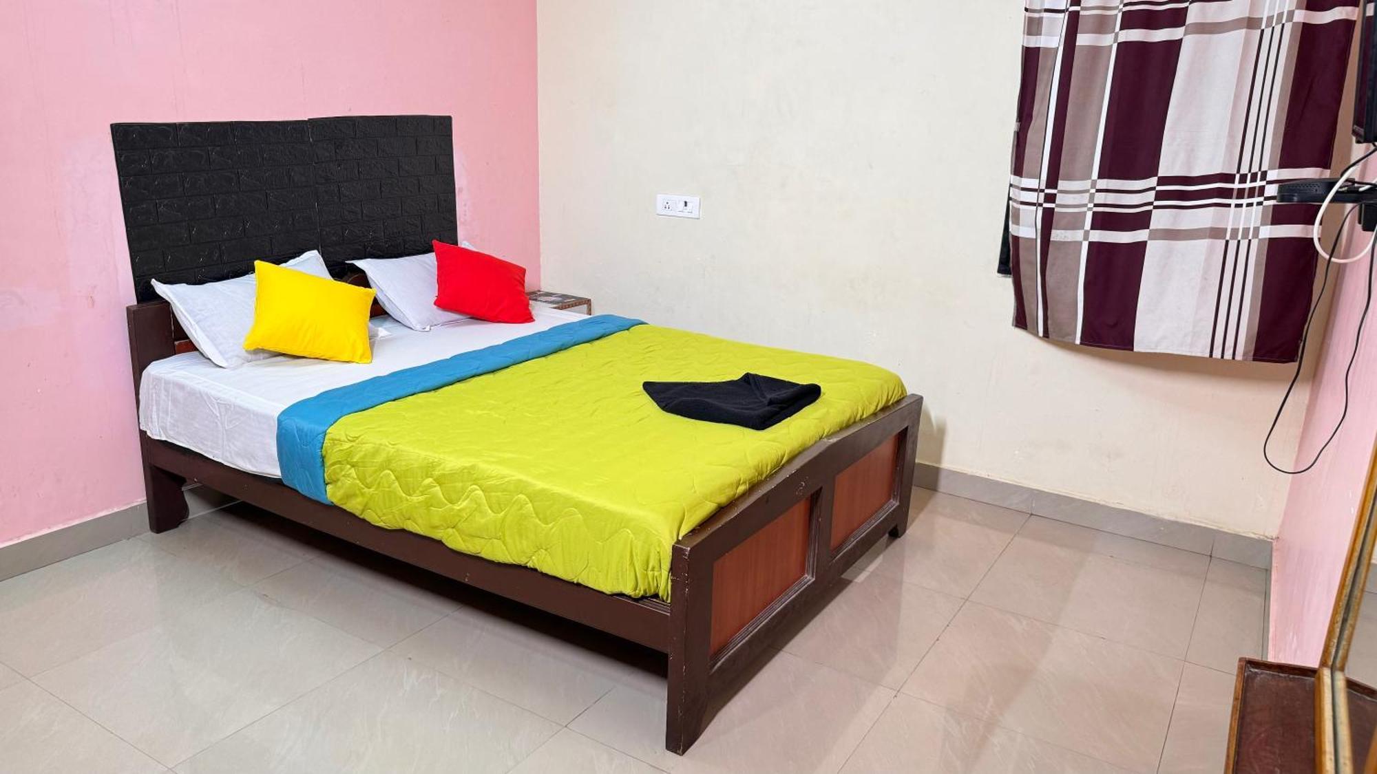 מלון מהבליפורם Dwaraka Residency מראה חיצוני תמונה