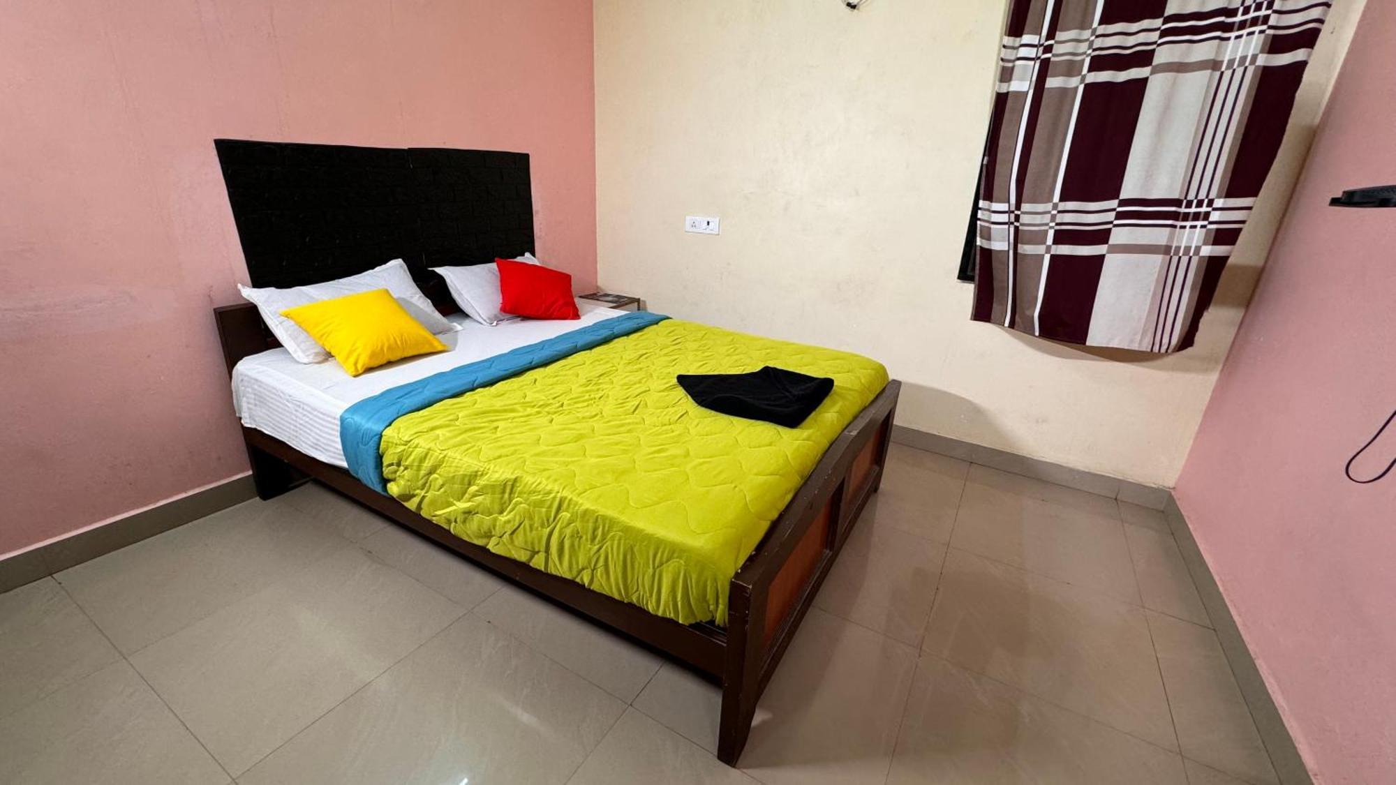 מלון מהבליפורם Dwaraka Residency מראה חיצוני תמונה