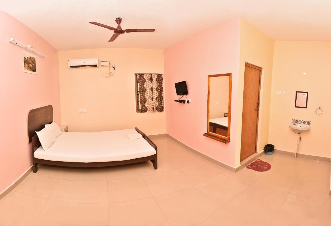 מלון מהבליפורם Dwaraka Residency מראה חיצוני תמונה